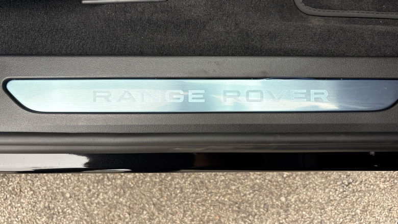 Land Rover Range Rover Evoque 1.5 P270e Edition 5dr Auto Hatchback